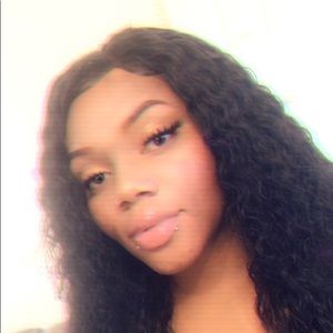 Meet your Posher, Milcah